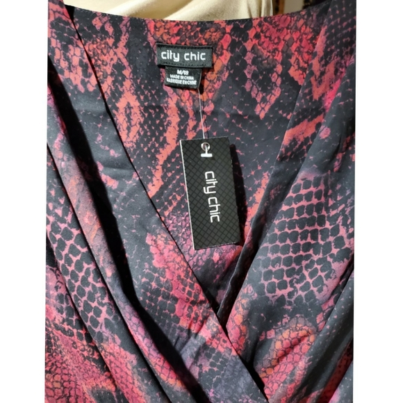 ποΈβ City Chic π Faux Wrap High/Low Dress - Picture 4 of 4